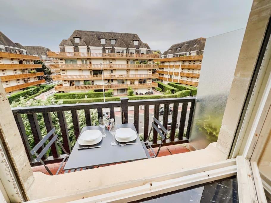 Deauville Triangle D'Or Proche Mer & Casino Aux Clefs Des Sacres Exterior foto