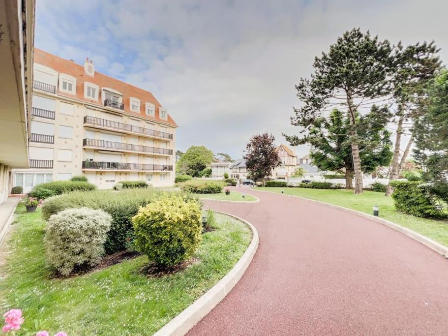 Deauville Triangle D'Or Proche Mer & Casino Aux Clefs Des Sacres Exterior foto